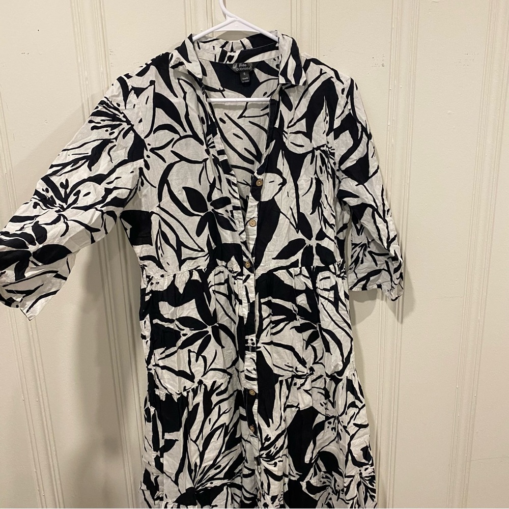 Casual dress Black and White Midi Dress